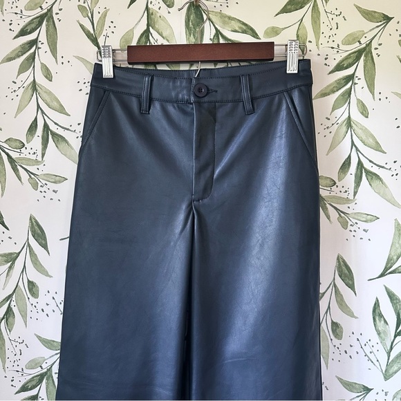 Kut From the Kloth Abrielle Faux Leather Wide Leg Trousers. Size 00. NWT. Navy. - Picture 2 of 13